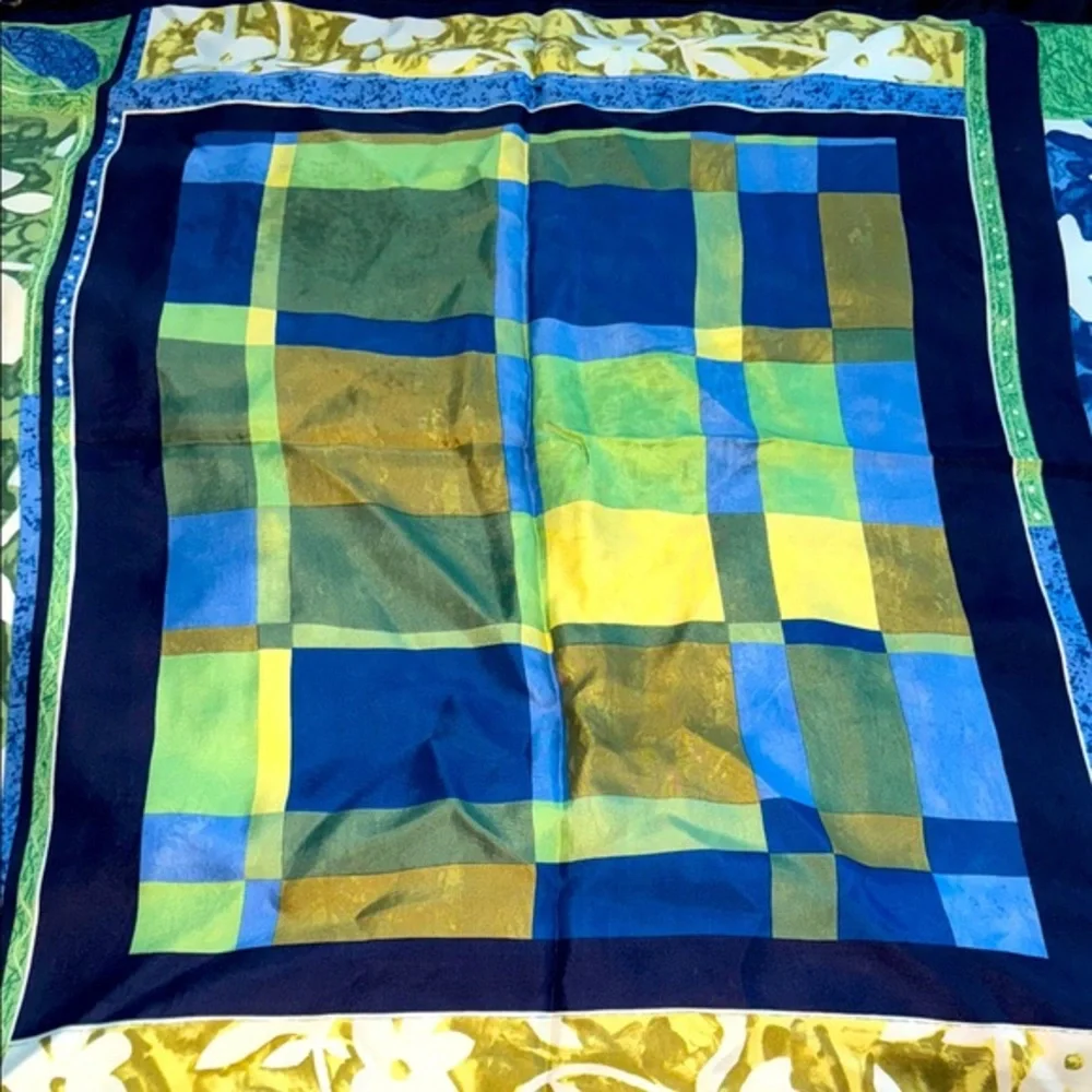 Plaid Multicolor‎ Scarf or Blanket 34x34’